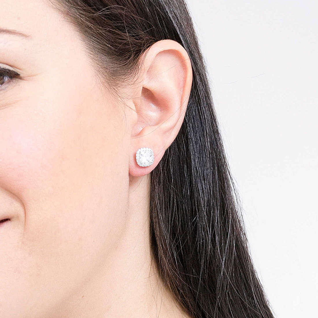 Michael Kors boucles d'oreille Brilliance femme MKC1405AN040 photo wearing