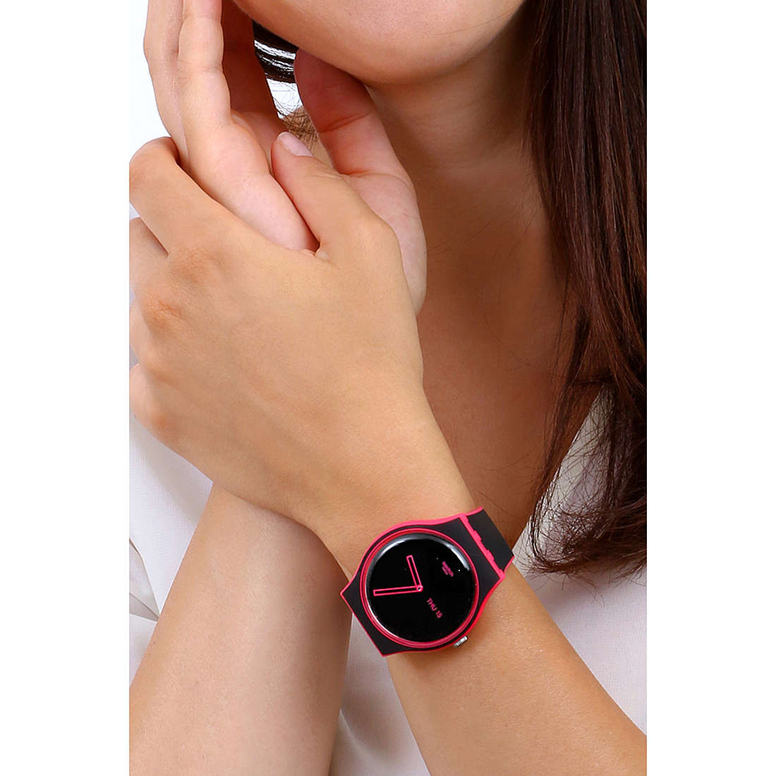Swatch seul le temps Monthly Drops femme SO29P700 photo wearing