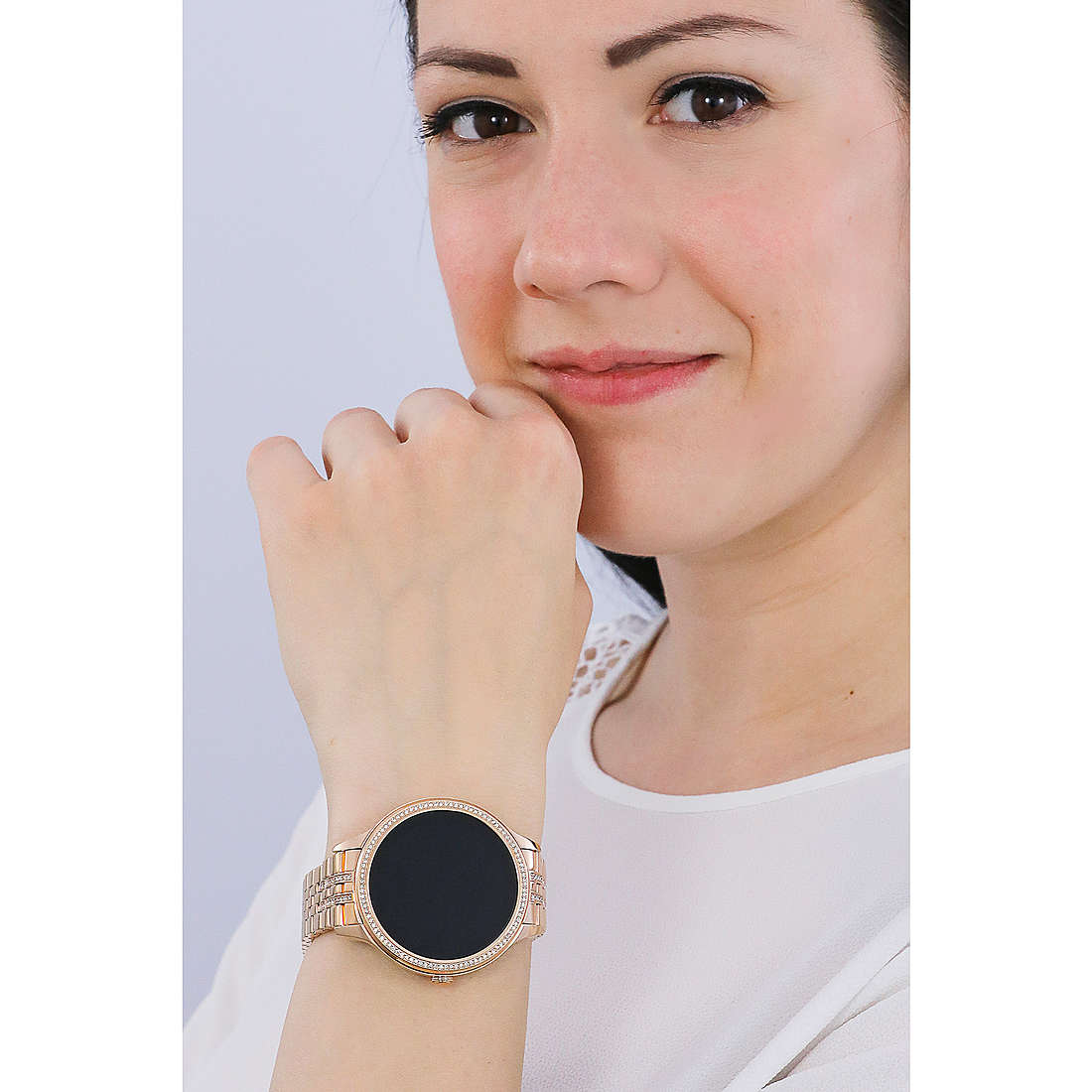 Fossil Smartwatches Gen 5E Smartwatch femme FTW6073 photo wearing
